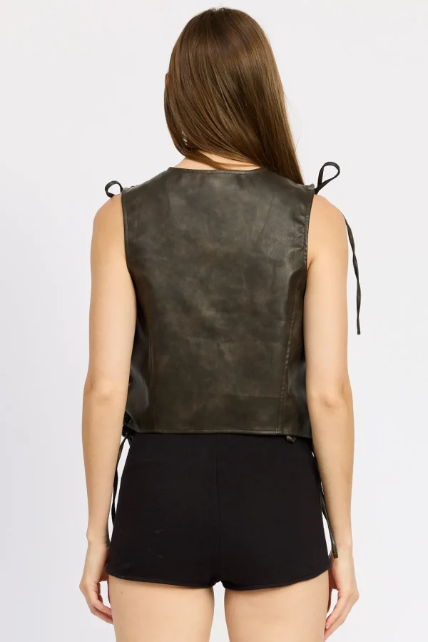 Juniper Leather Vest*Emory Park Clothing Clearance